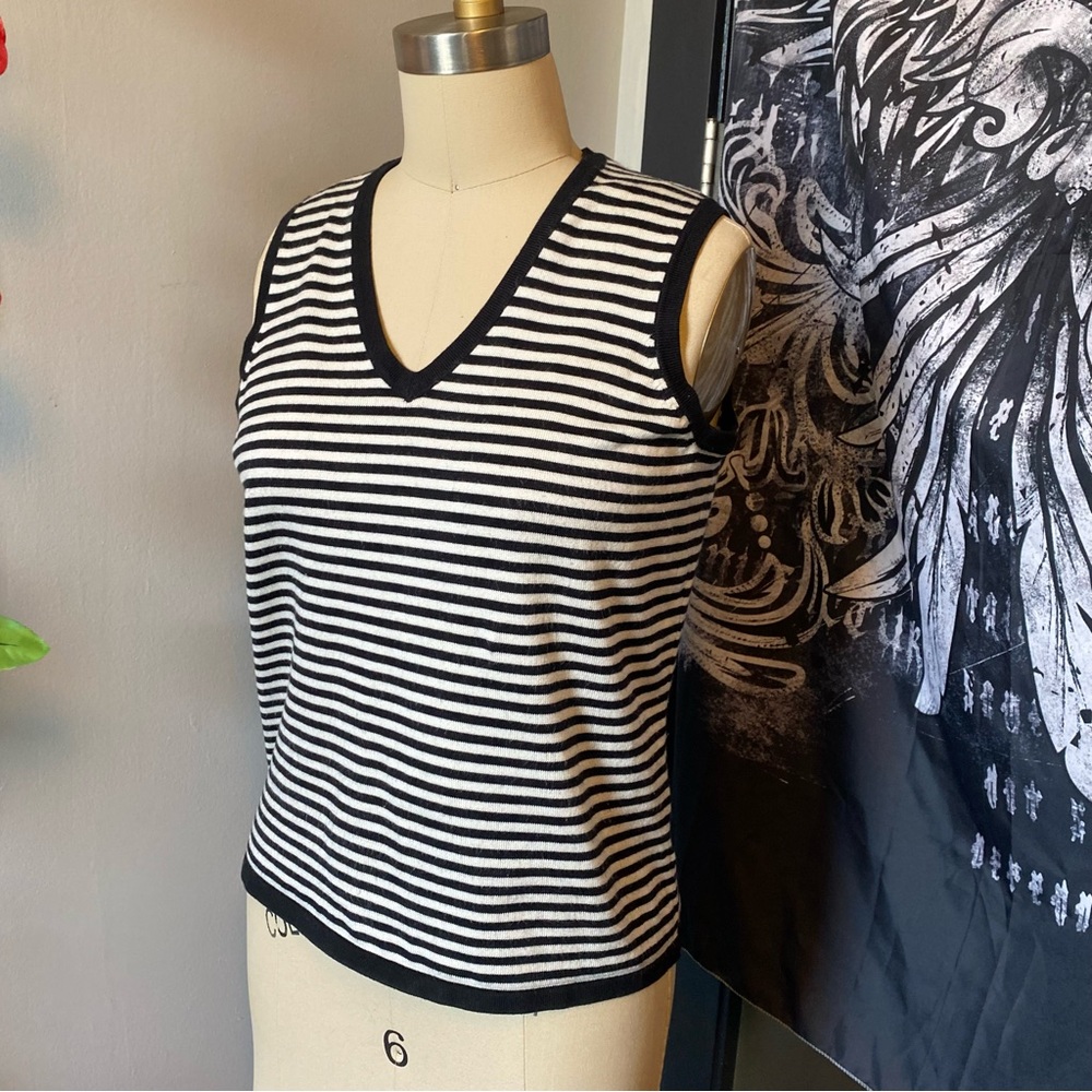 Striped V-Neck Sleeveless Top